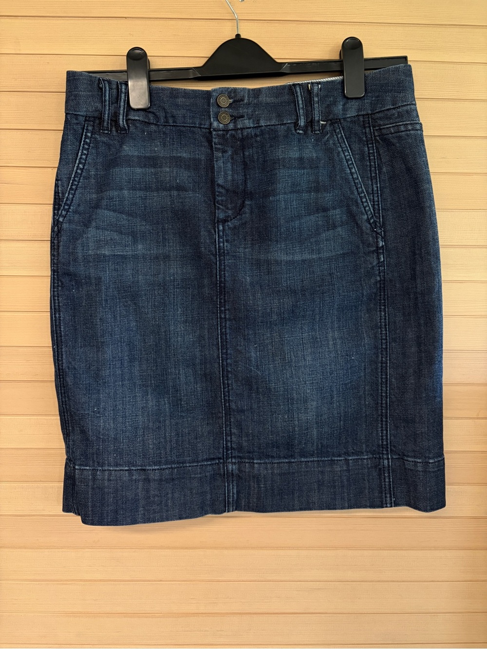 Gap Premium Dark Denim Pencil Skirt knee length size 10